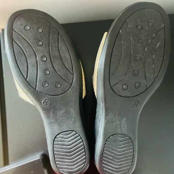 Glittering Gold Slide Sandals - Picture 3 of 3